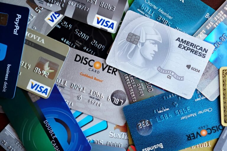 ANALYSIS: CREDIT CARD DEBT AMERICANS RECORD TRILLION CRISIS
