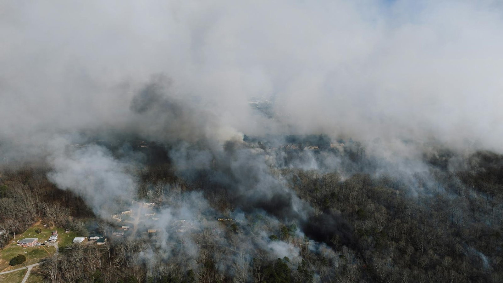 CRISIS: Georgia Wildfire Rages on, Threatens Thousands