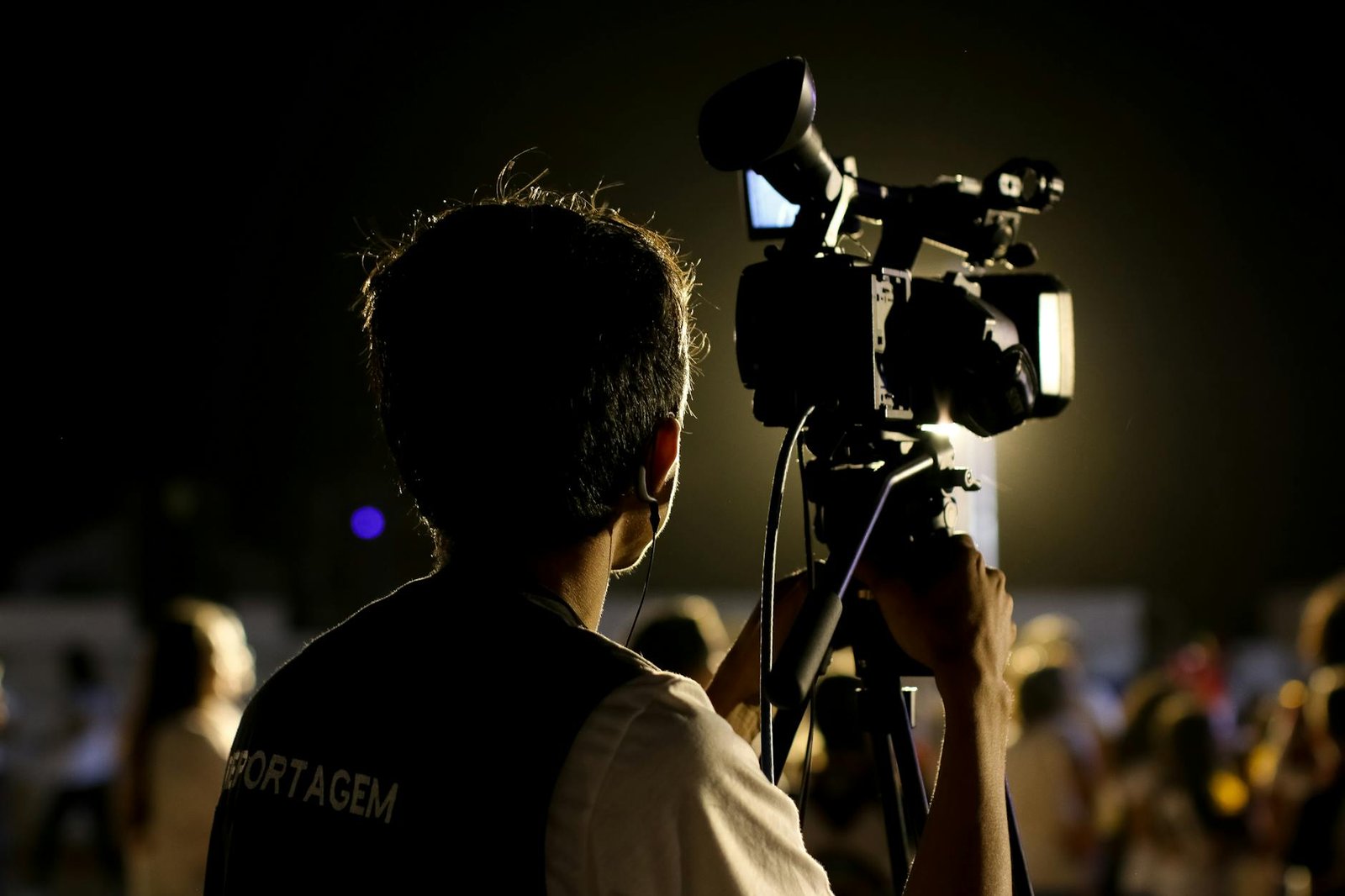 WARNING: PROSECUTORS RELEASE VIDEO OF ARMED MAN STORMING CORRESPONDENTS AP