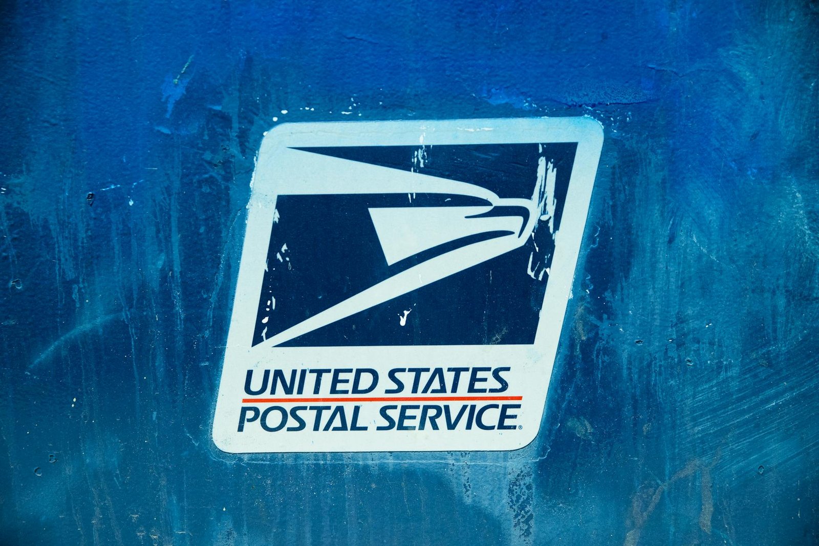 EXCLUSIVE: US POSTAL SERVICE REPORTS FALLING LOSSES  REVENUE UP